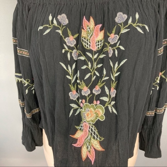AEO Embroidered Off Shoulder Boho Peasant Top - Picture 2 of 15